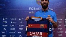 Arda Turan: 'Tôi không đến để thay thế Xavi. Iniesta là thần tượng của tôi'